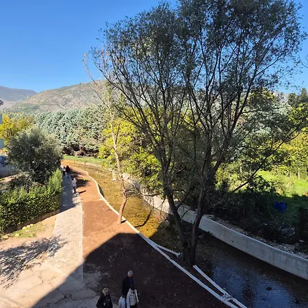 アパート Luxury Olivia モスタル